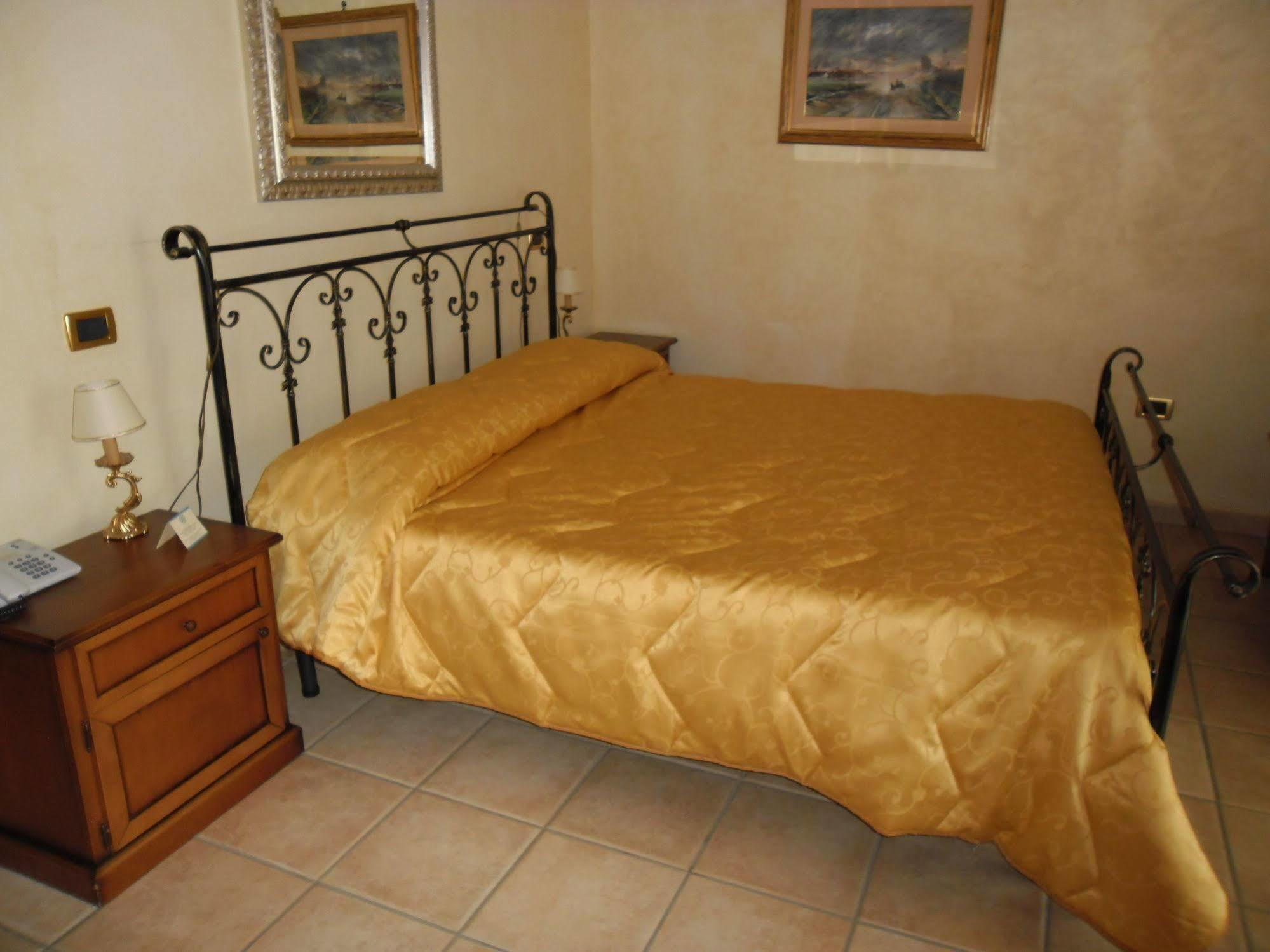 Hotel Villa Torre Antica Atena Lucana Zewnętrze zdjęcie